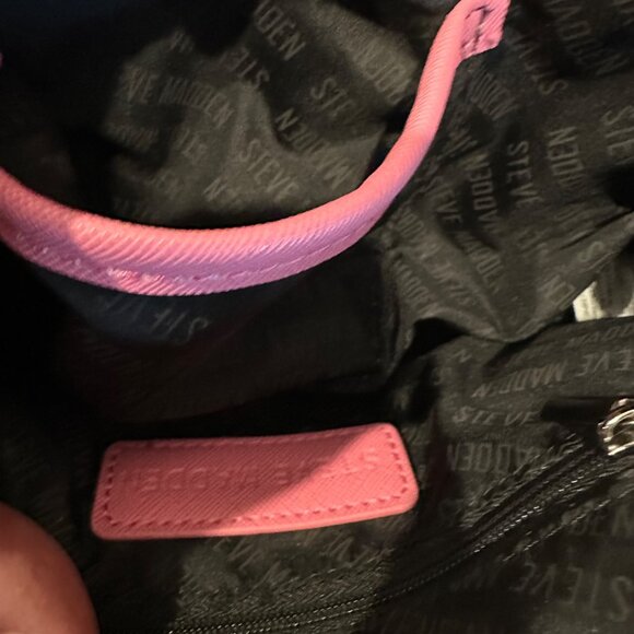 Steve Madden Pink Crossbody Bag With Adjustable Strap and Change Pouch - Picture 8 of 9